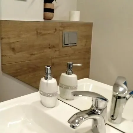 Croma Blue City Core Studio For 2 * בראשוב