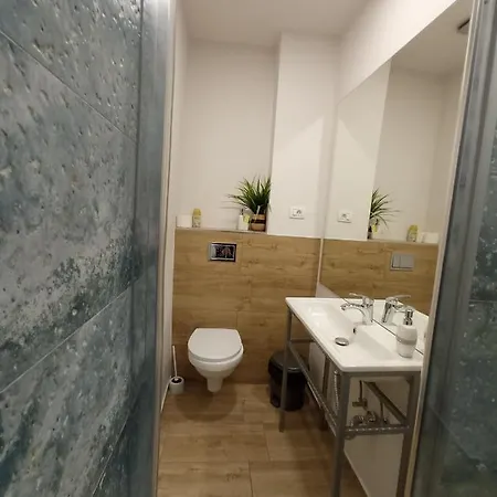 Croma Blue City Core Studio For 2 * בראשוב